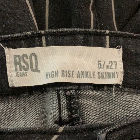 Tilly’s Striped Jeans - Picture 4 of 4